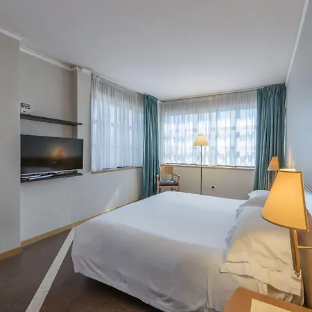 Hotel Caesar's 4*