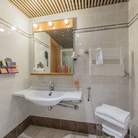 Caesar's 4* Cagliari