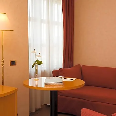 Hotel Caesar's