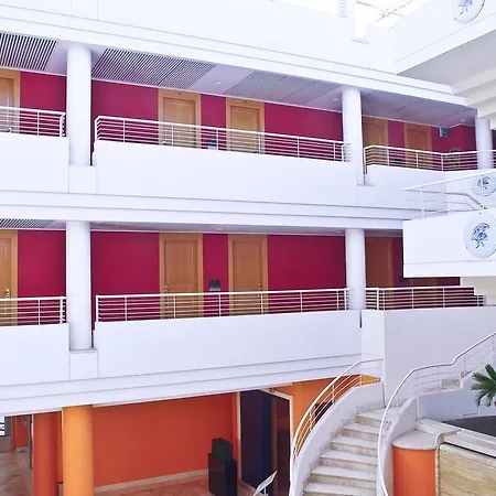 Caesar's Hotel 4*